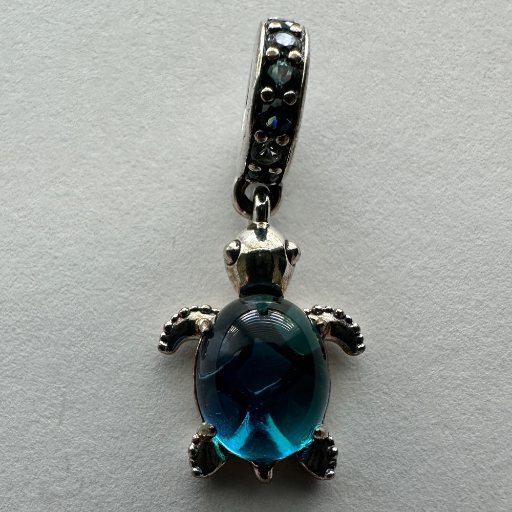 Pandora turquoise sea turtle charm